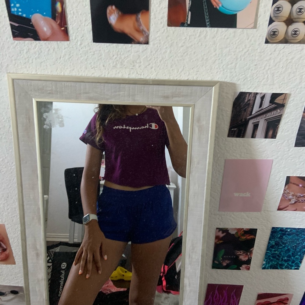 CROPPED CHAMPION SHIRT